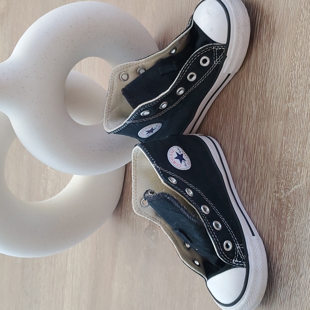 User converse toddler